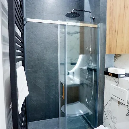 Budnicza Struga Z Sauna I Parkingiem - 5d דירה